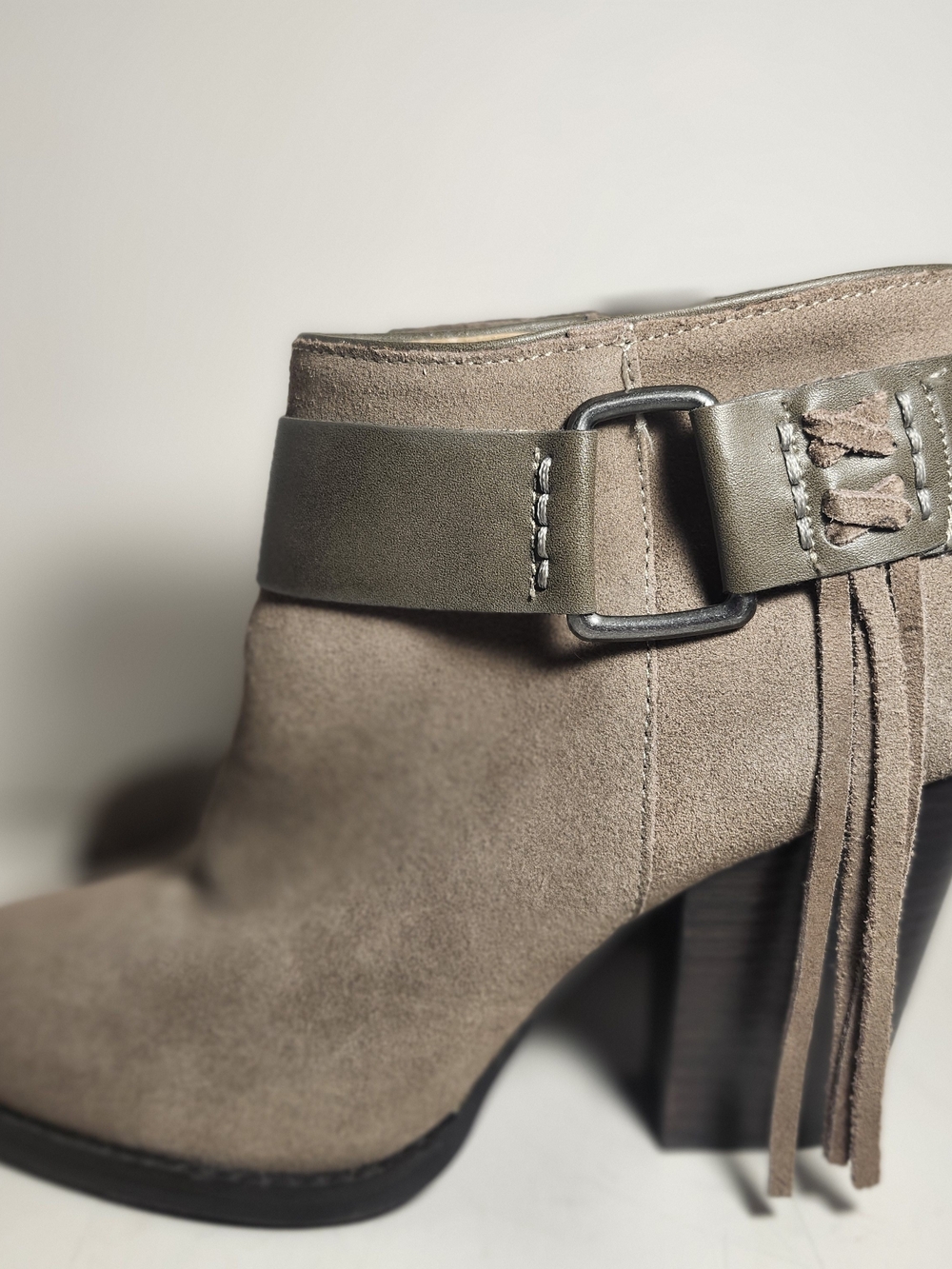 Sam Edelman Suede Ankle Bootie Size 9M with Buckle Strap Taupe Kensie's Massey